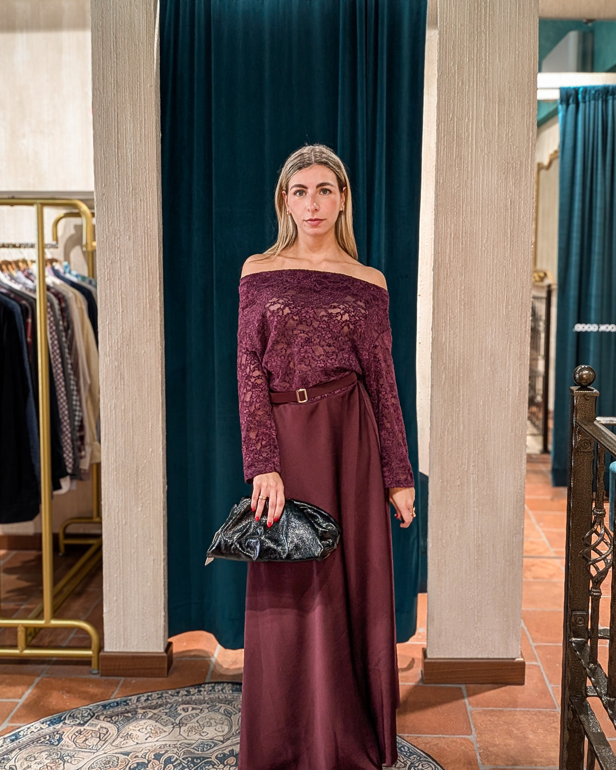 Abito Lungo Bordeaux con Top in Pizzo Scollo Barchetta
