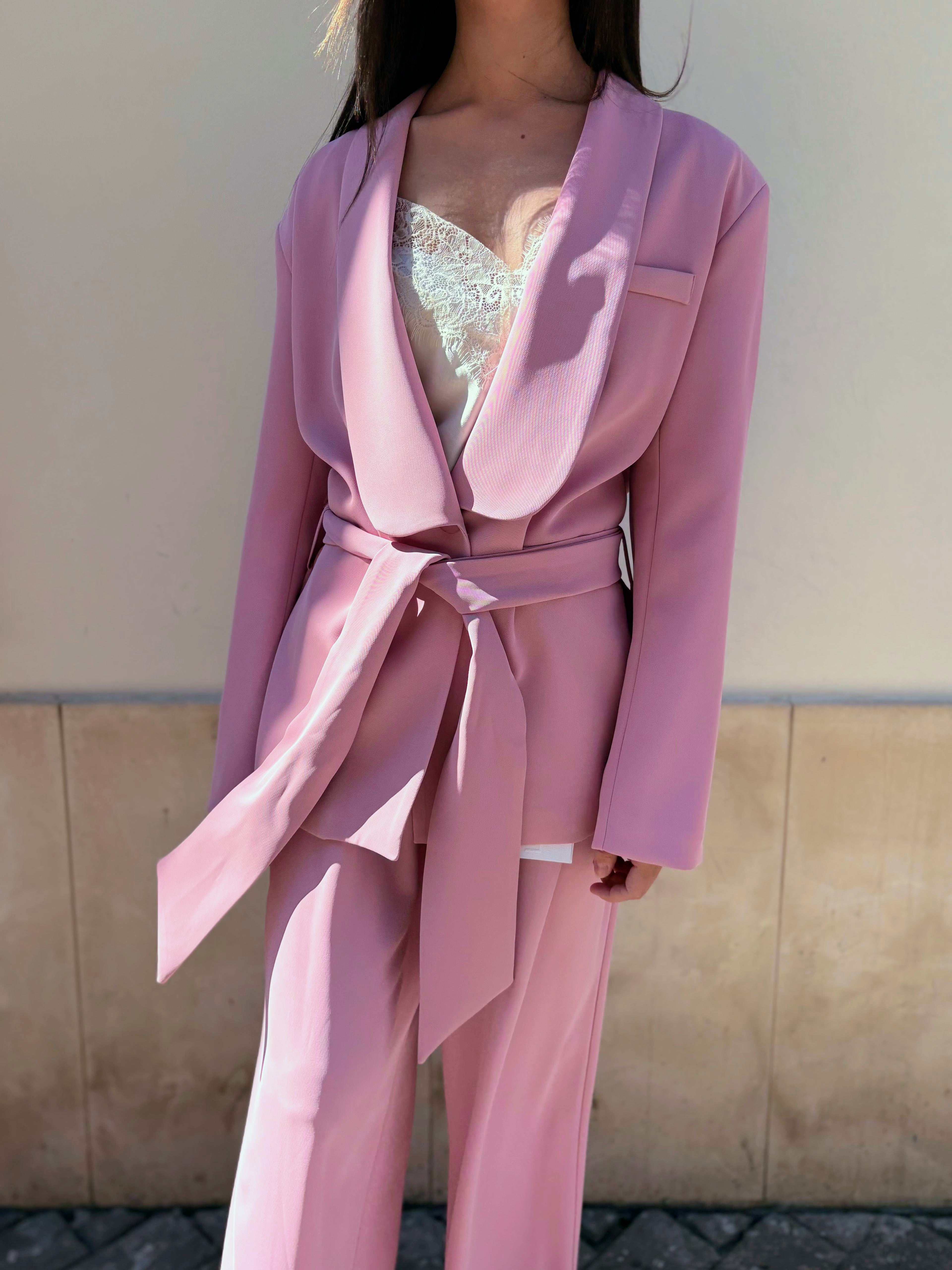 Tailleur Rosa con Fusciacca