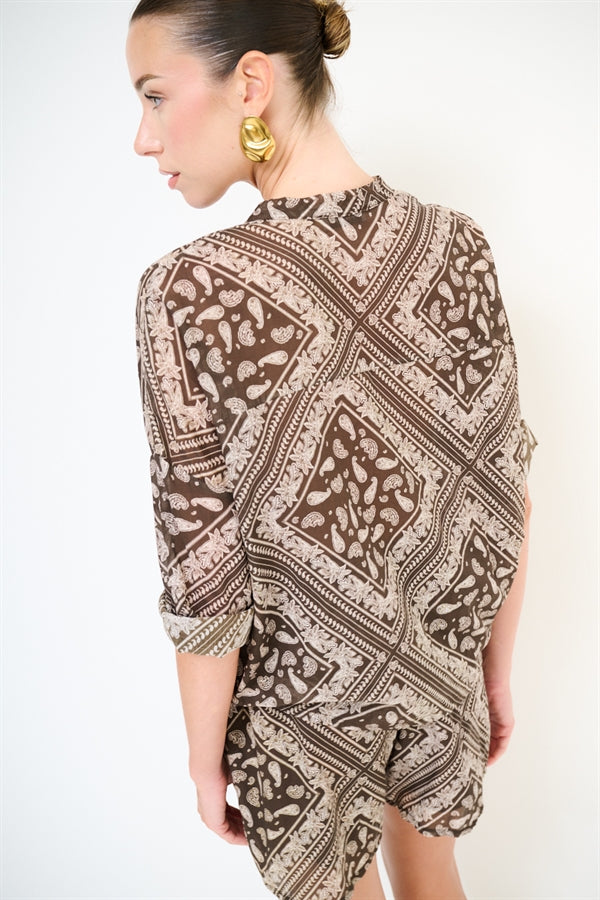 CAMICIA COREANA IN MUSSOLA CON STAMPA BANDANA MORO