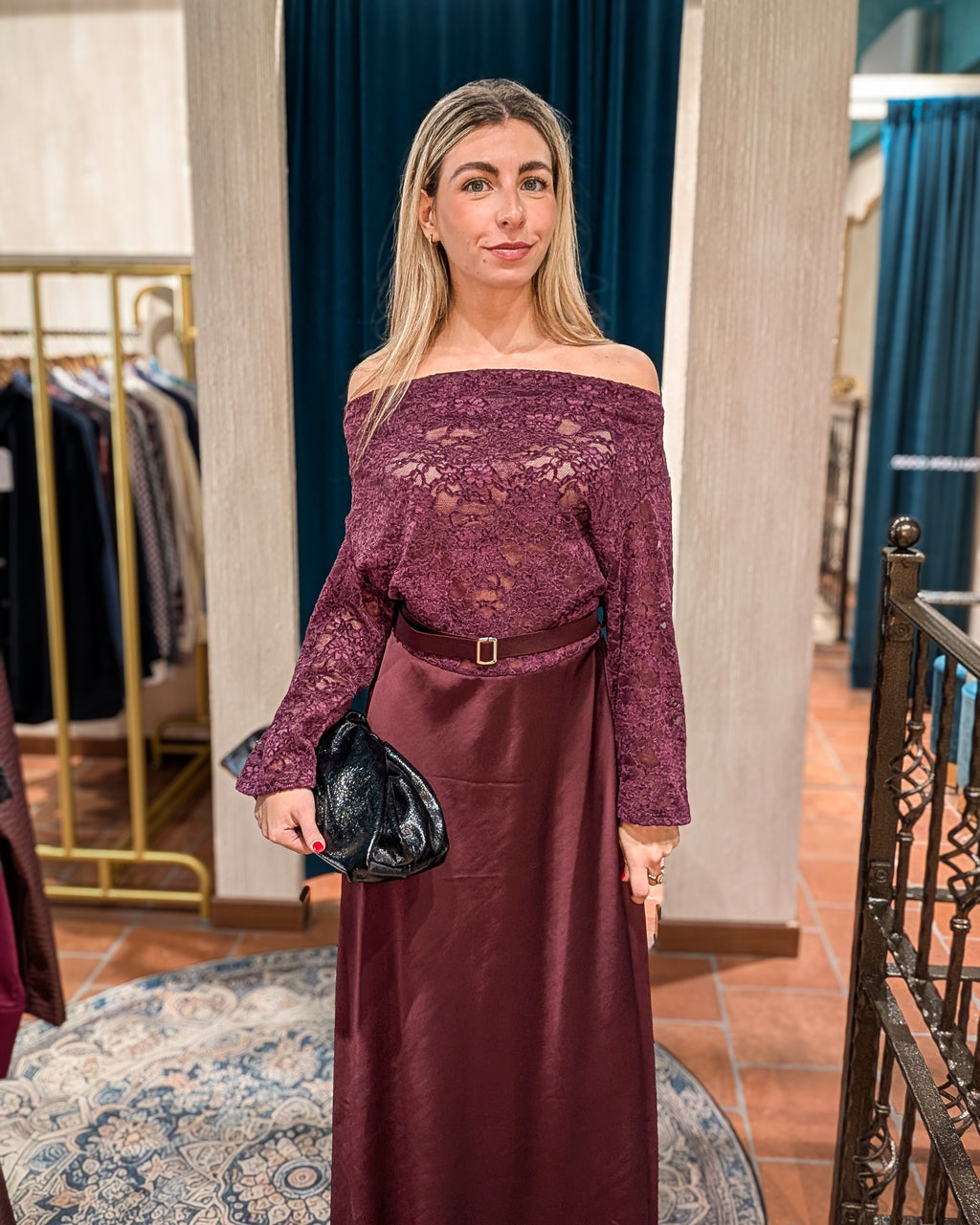 Abito Lungo Bordeaux con Top in Pizzo Scollo Barchetta