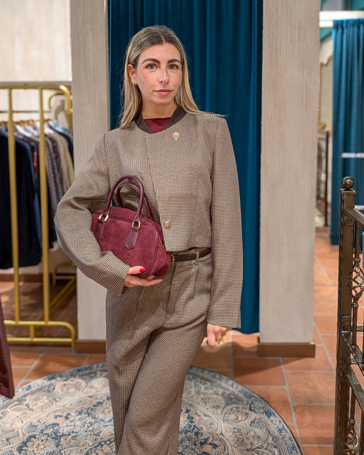 Completo Tailleur Pied de Poule Crop con Bottone Gioiello