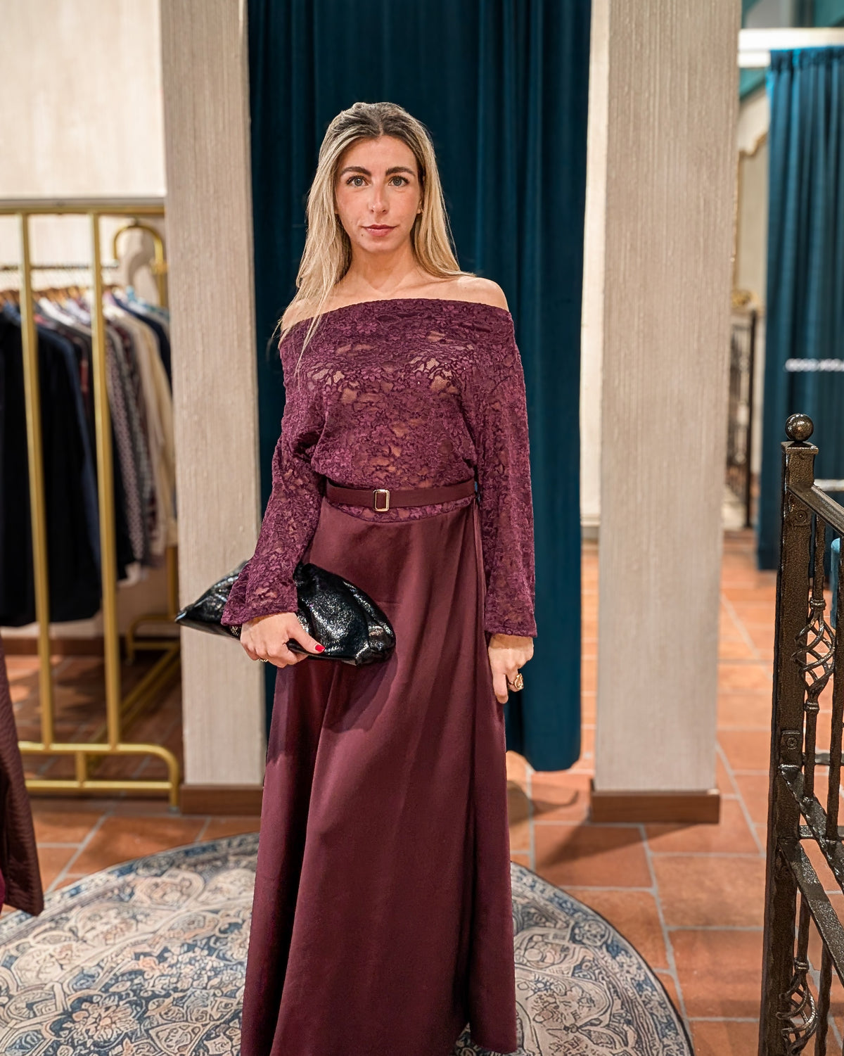 Abito Lungo Bordeaux con Top in Pizzo Scollo Barchetta